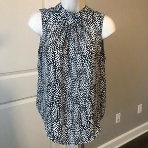 Who What Wear Sleeveless blouse